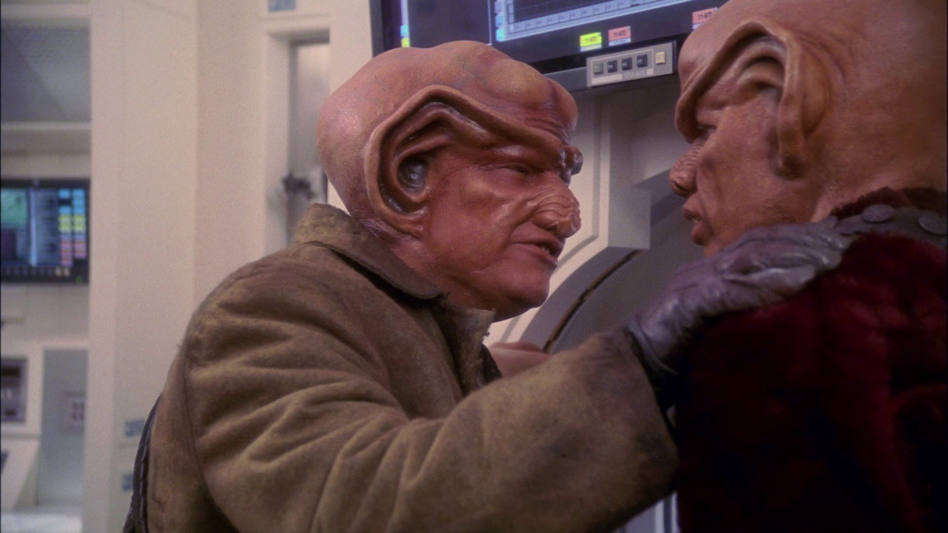 extant_StarTrek_ENT_1x19-Acquisition_1925.jpg