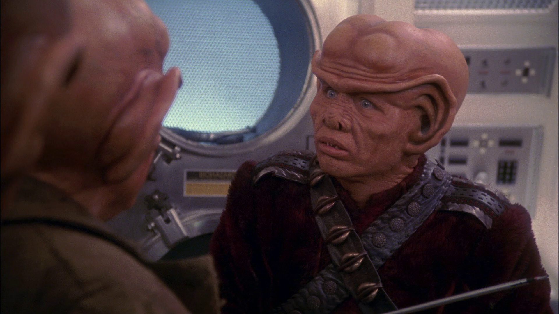 extant_StarTrek_ENT_1x19-Acquisition_1974.jpg