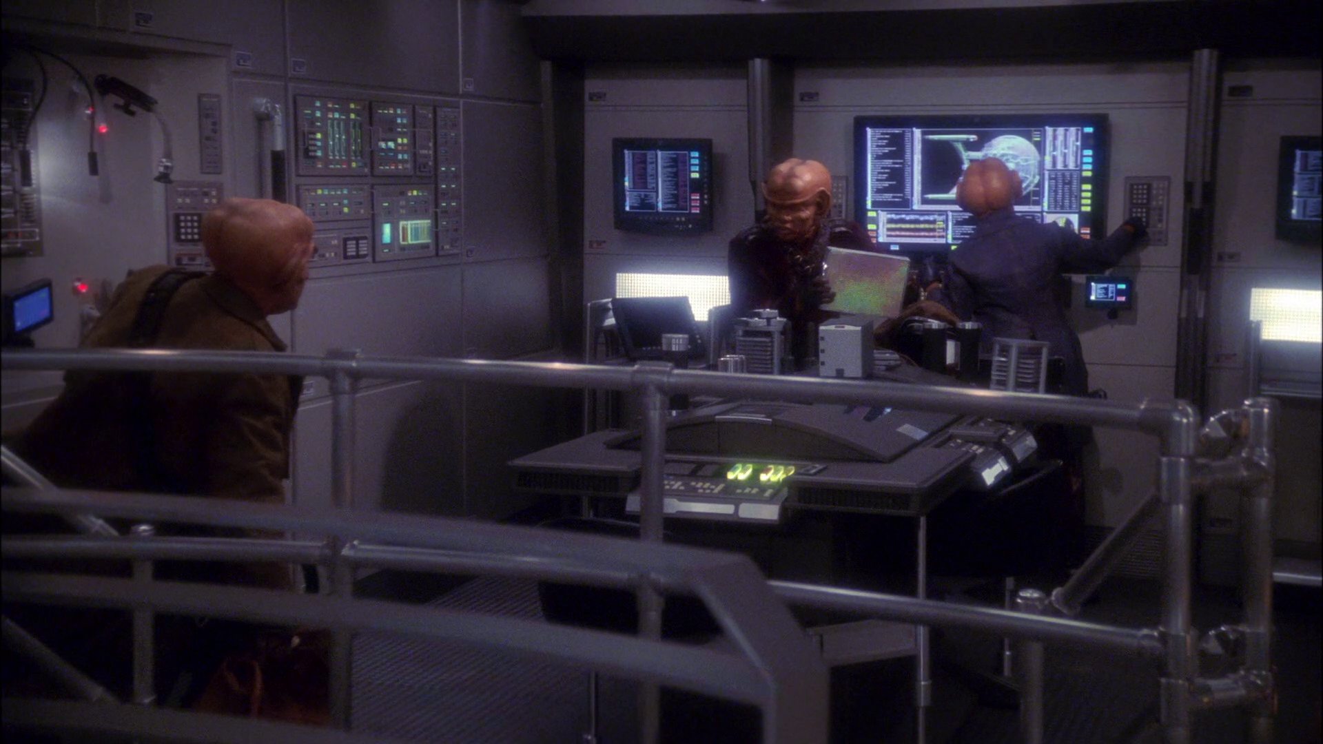 extant_StarTrek_ENT_1x19-Acquisition_2035.jpg