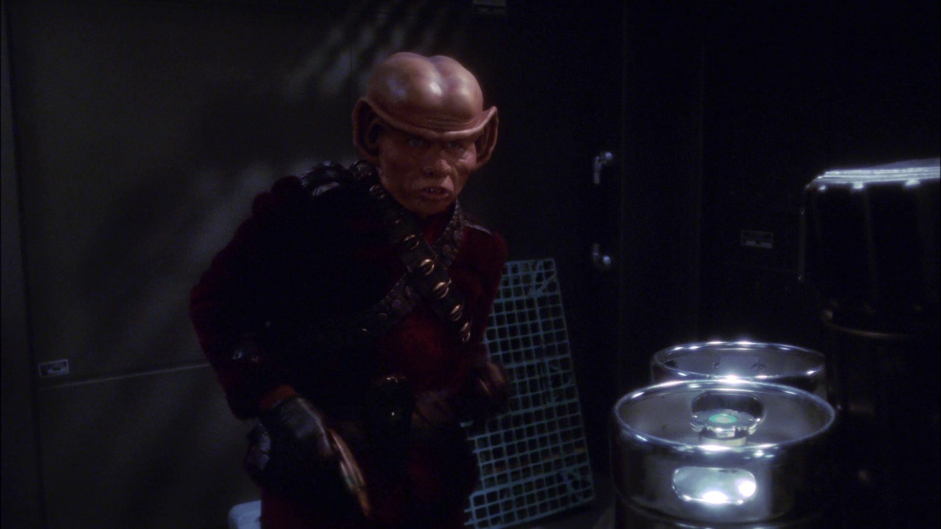 extant_StarTrek_ENT_1x19-Acquisition_2549.jpg