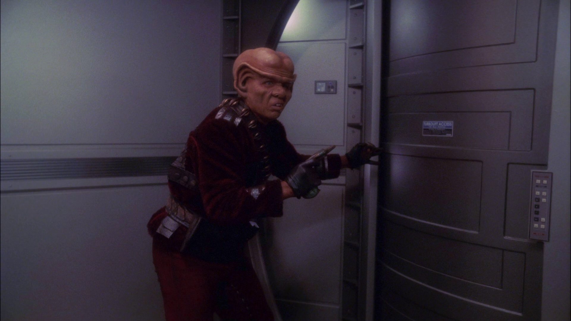 extant_StarTrek_ENT_1x19-Acquisition_2571.jpg