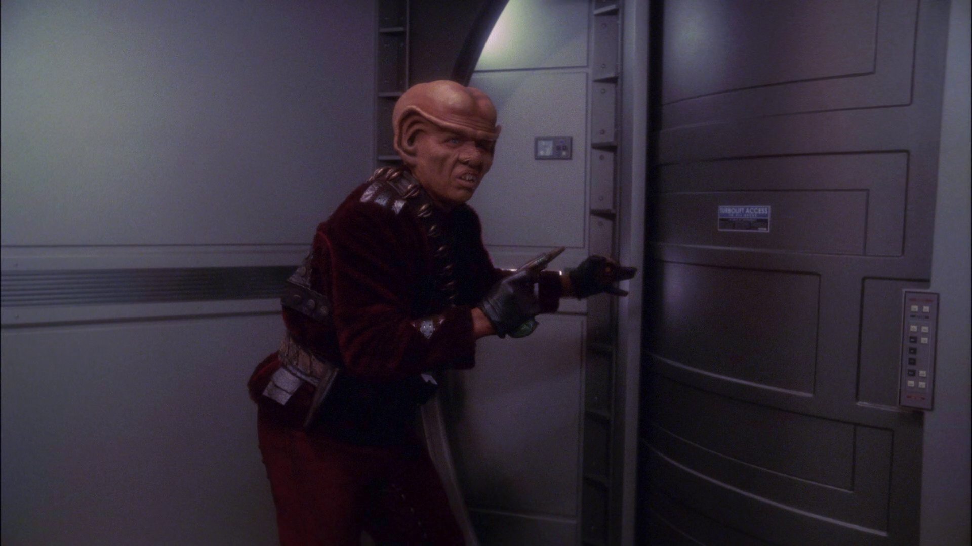 extant_StarTrek_ENT_1x19-Acquisition_2572.jpg