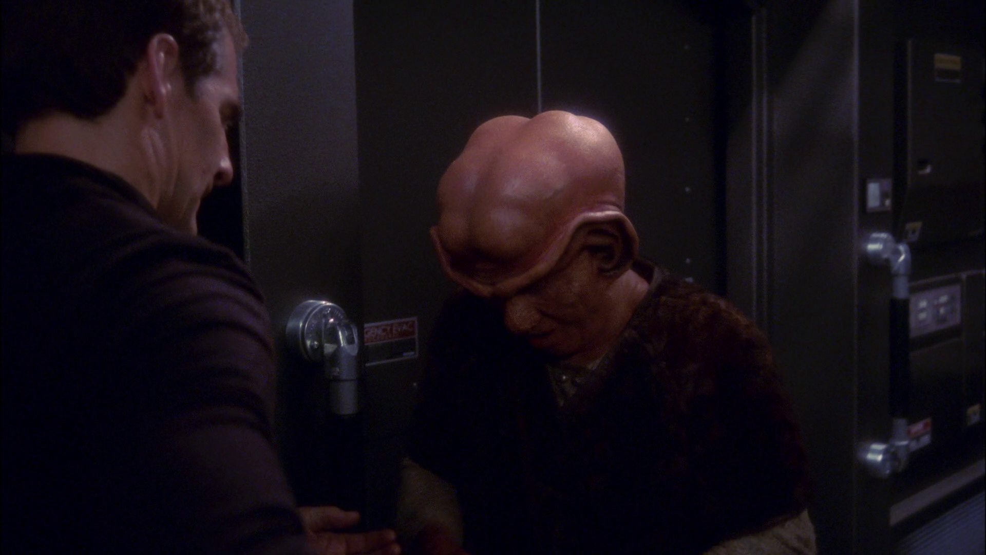 extant_StarTrek_ENT_1x19-Acquisition_3064.jpg