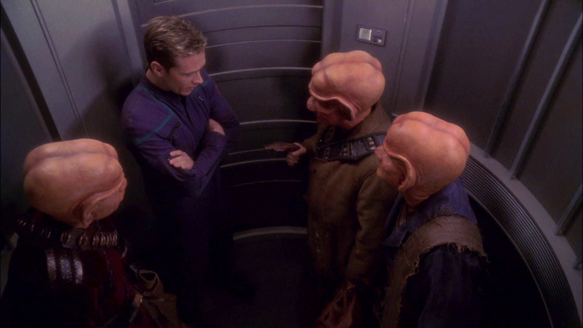 extant_StarTrek_ENT_1x19-Acquisition_3093.jpg