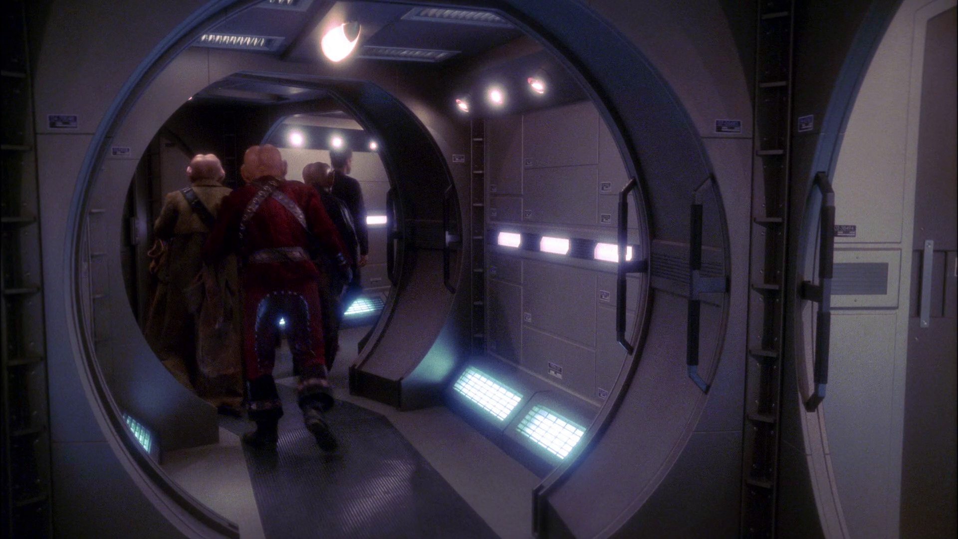 extant_StarTrek_ENT_1x19-Acquisition_3303.jpg