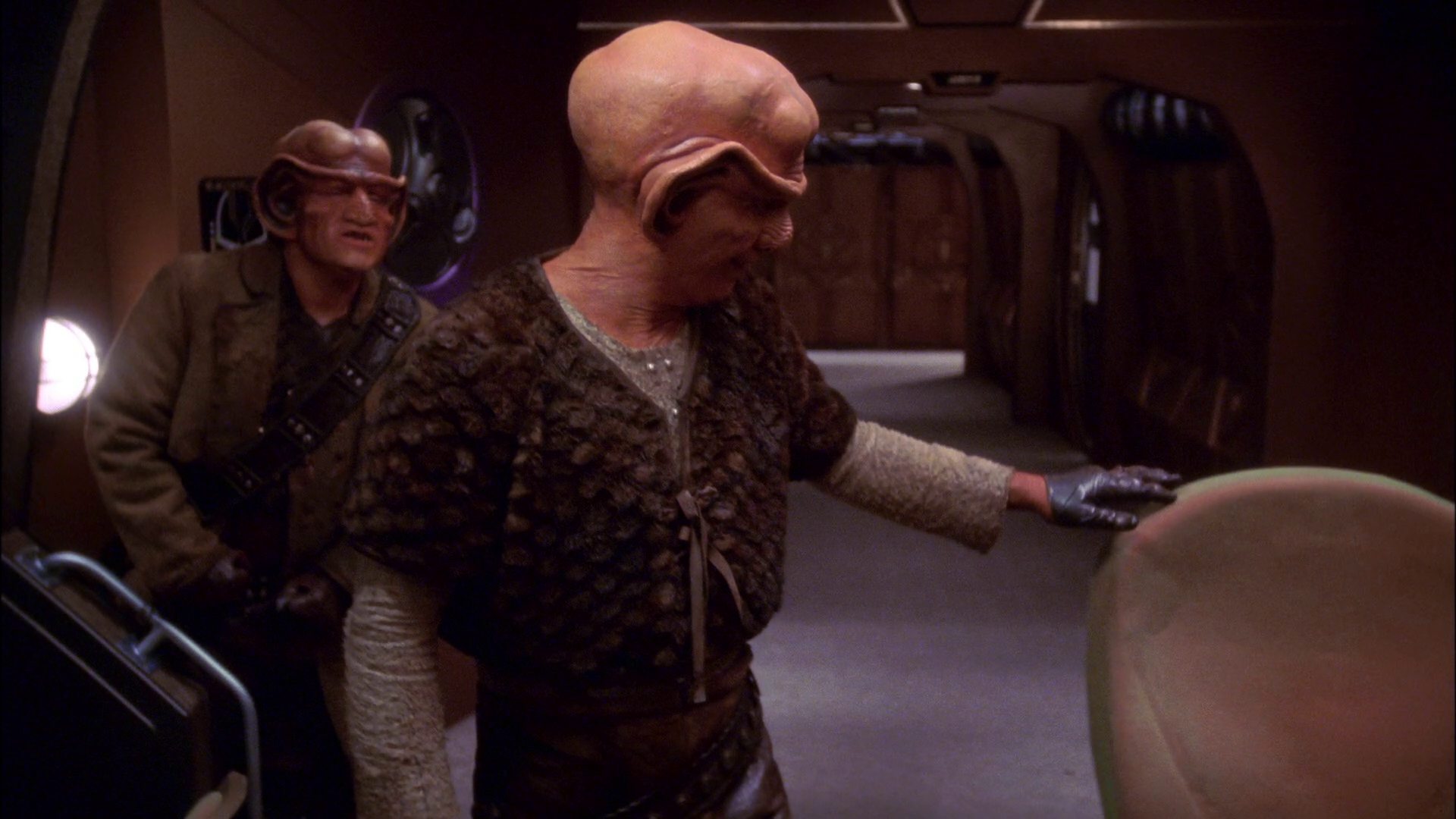 extant_StarTrek_ENT_1x19-Acquisition_3634.jpg