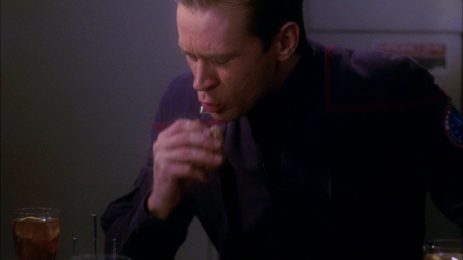 extant_StarTrek_ENT_1x20-Oasis_0007.jpg