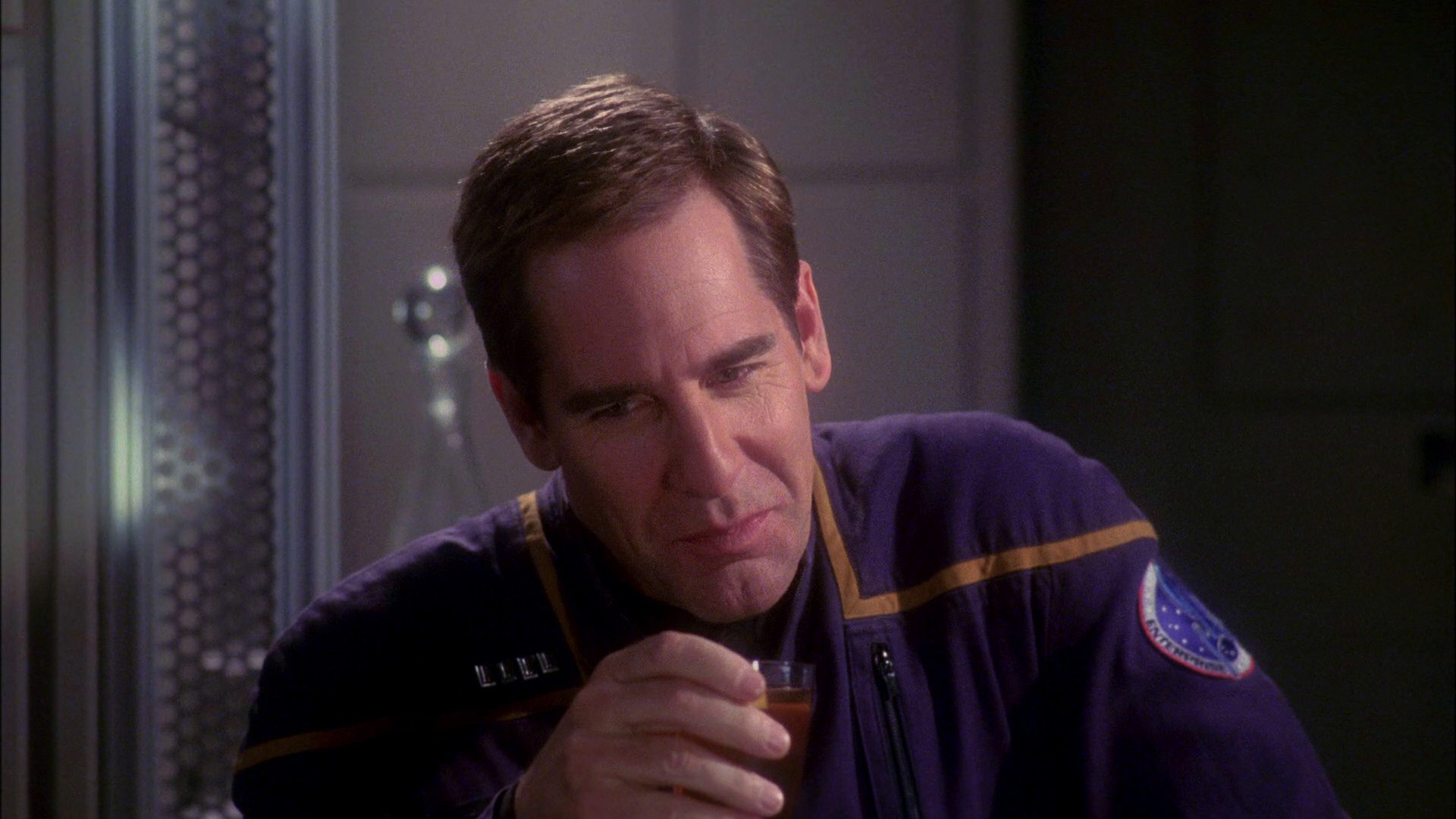 extant_StarTrek_ENT_1x20-Oasis_0029.jpg