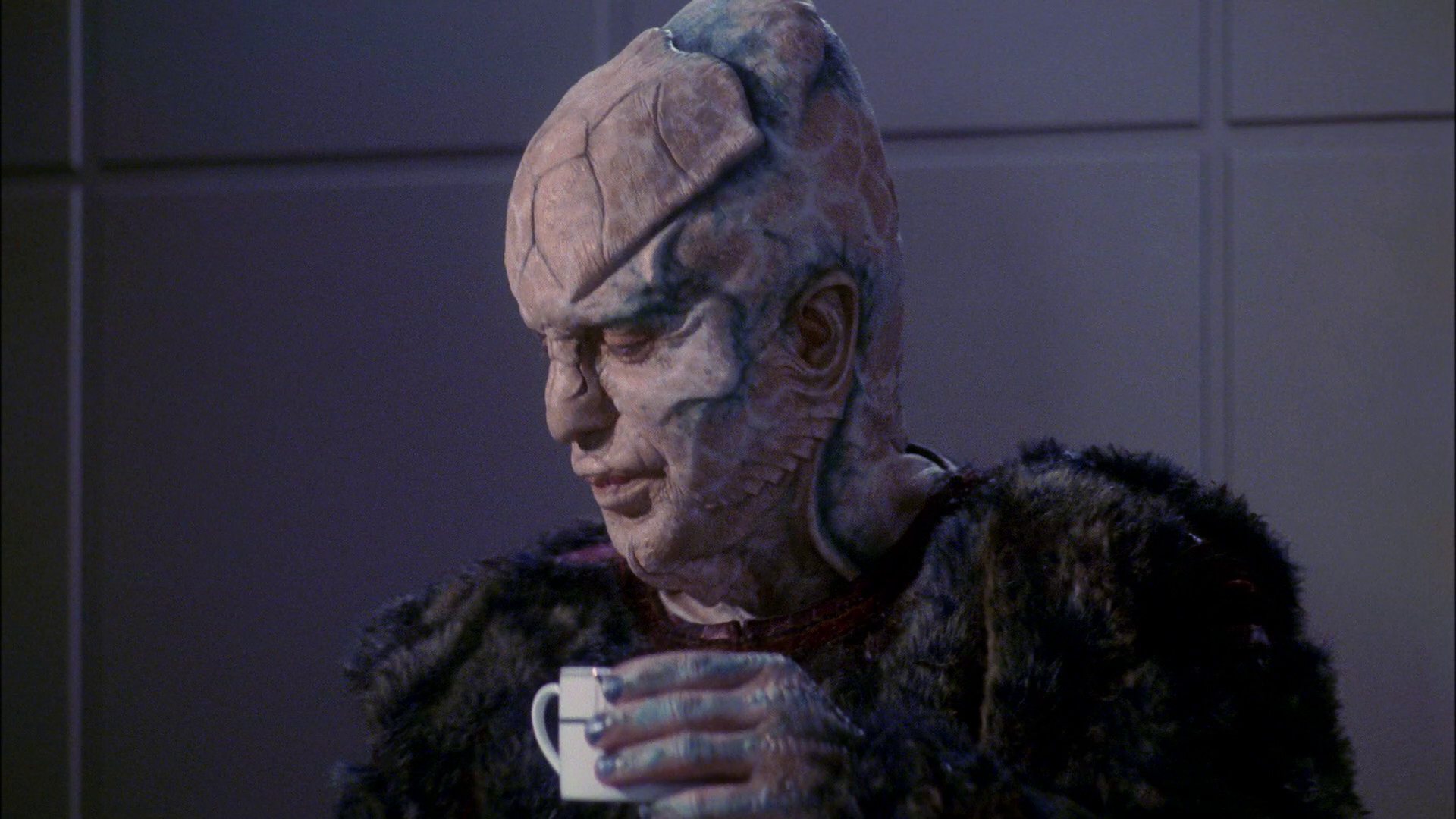 extant_StarTrek_ENT_1x20-Oasis_0100.jpg