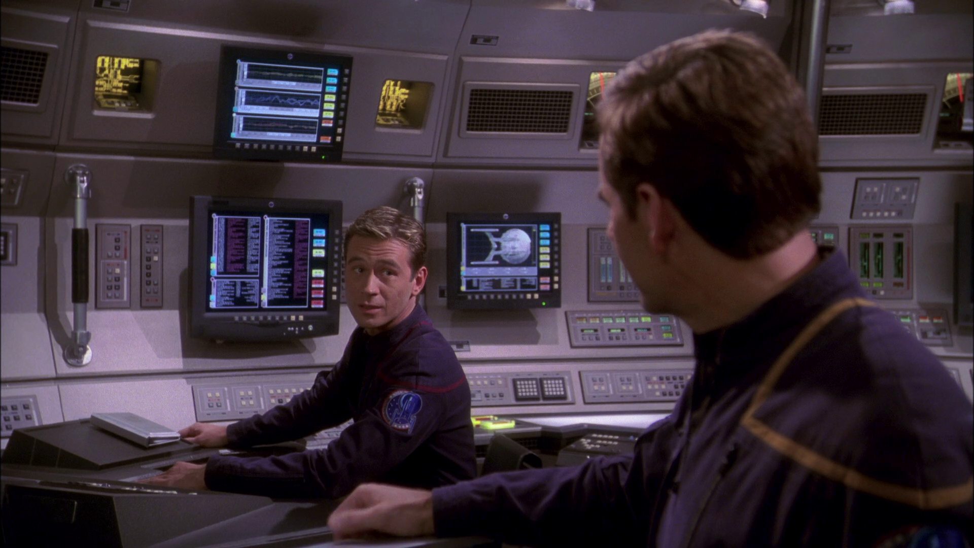 extant_StarTrek_ENT_1x20-Oasis_0404.jpg