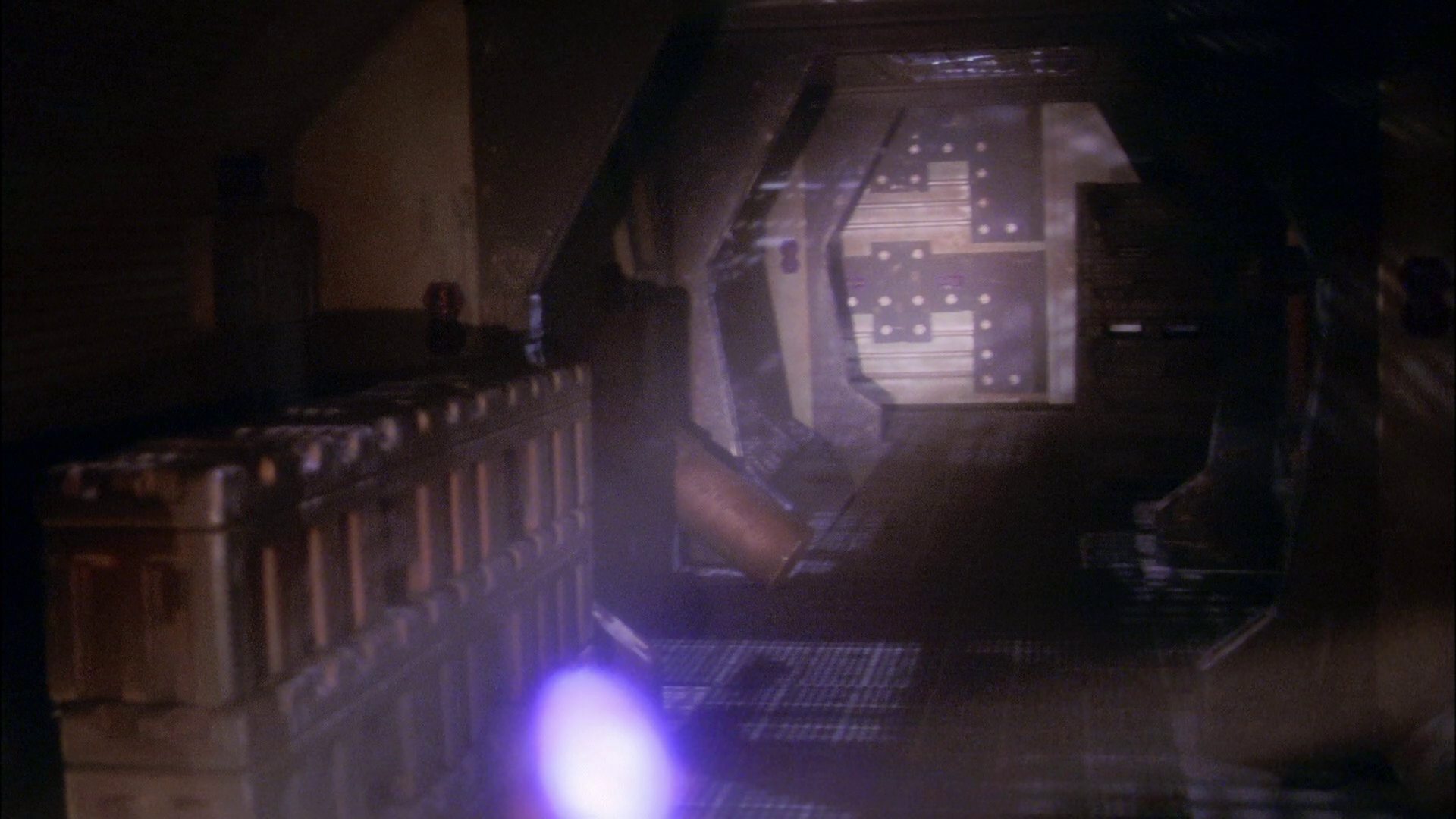 extant_StarTrek_ENT_1x20-Oasis_0456.jpg