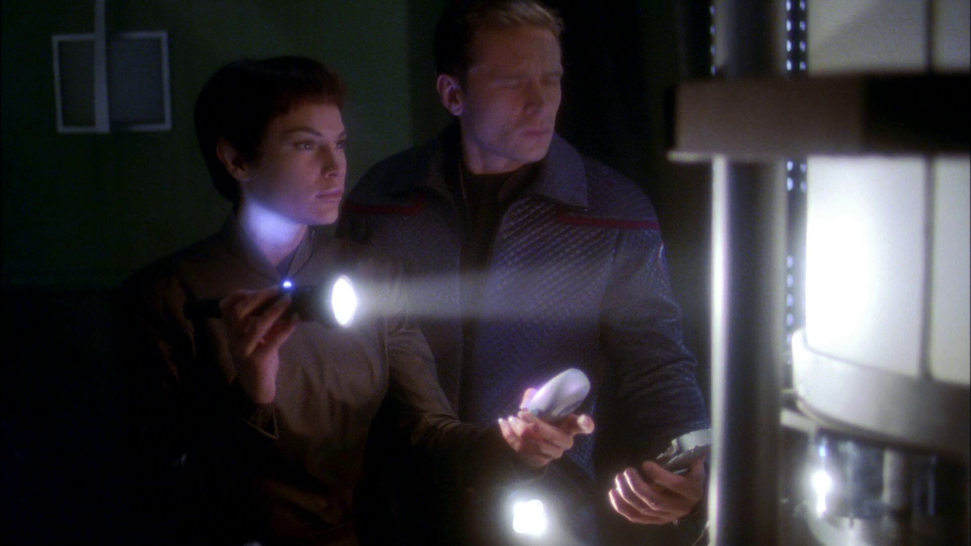 extant_StarTrek_ENT_1x20-Oasis_0712.jpg