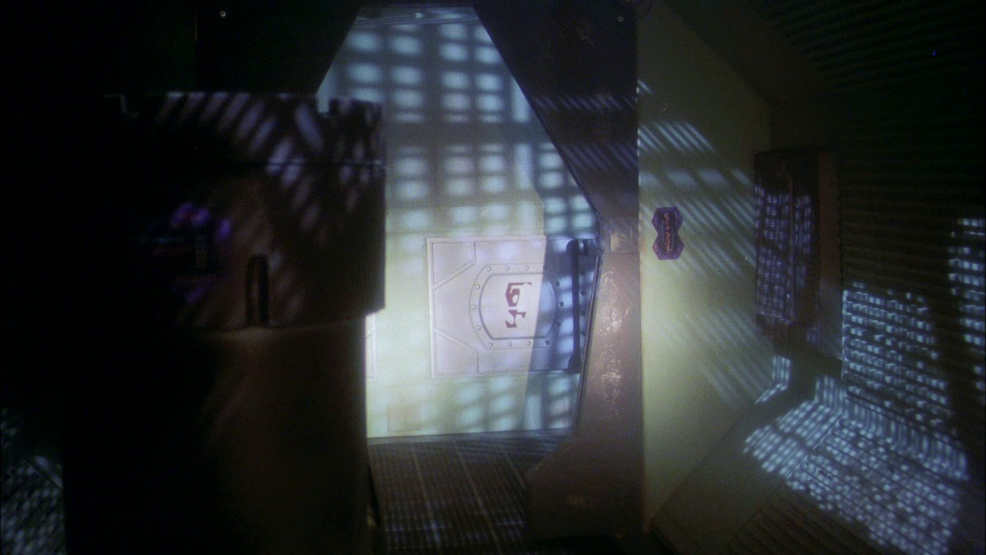 extant_StarTrek_ENT_1x20-Oasis_0743.jpg