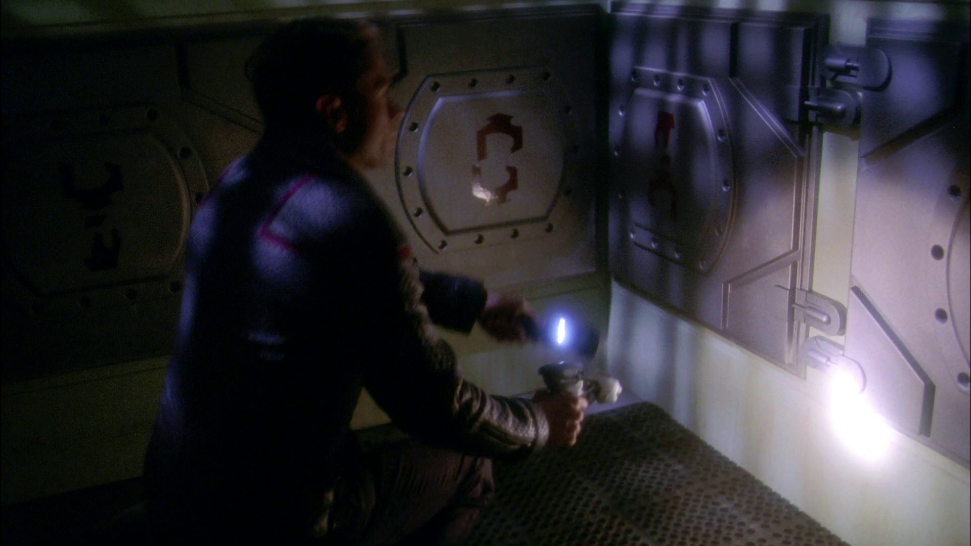 extant_StarTrek_ENT_1x20-Oasis_0799.jpg