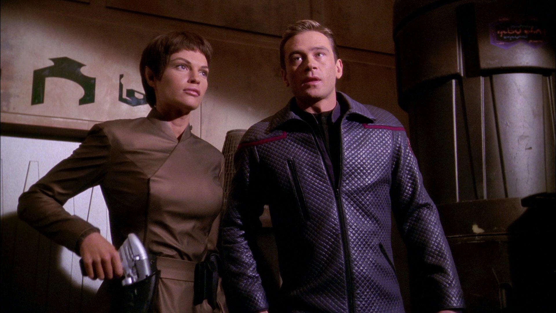 extant_StarTrek_ENT_1x20-Oasis_0915.jpg