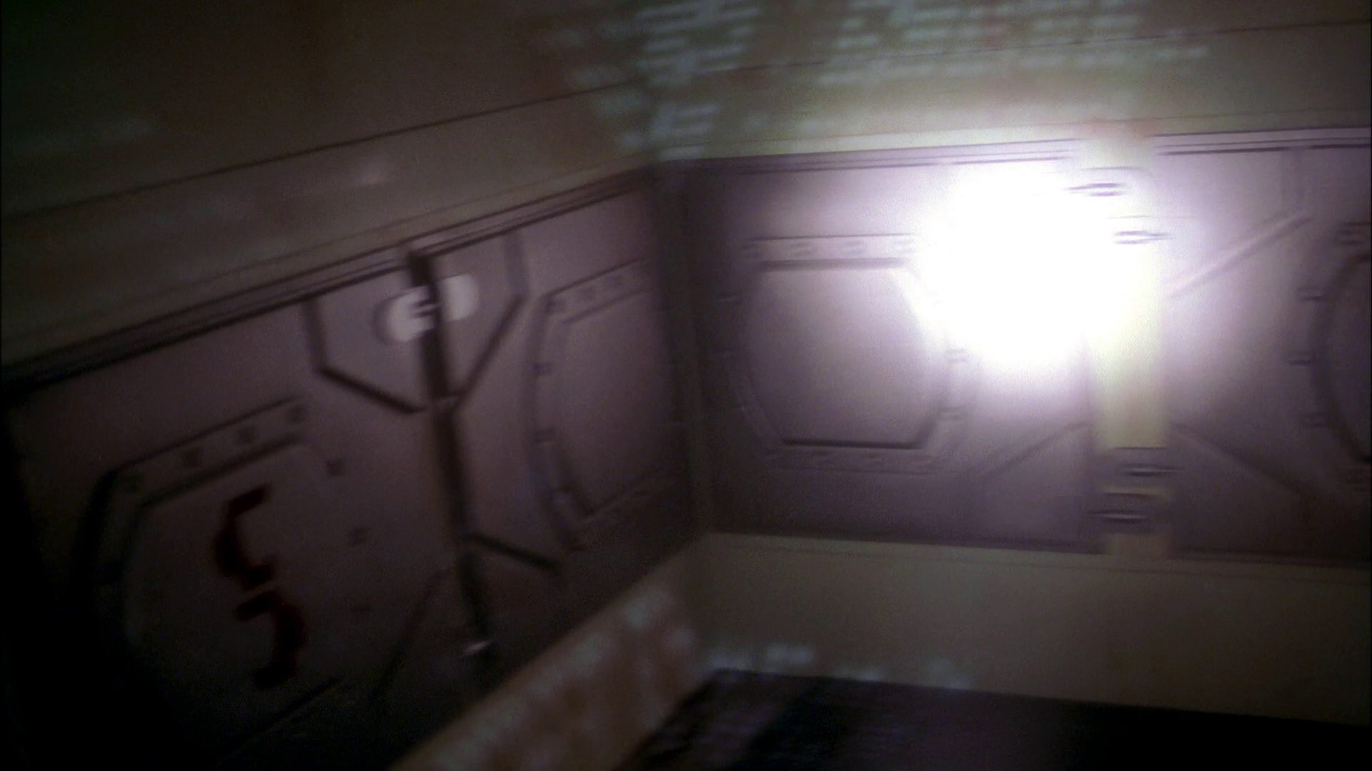 extant_StarTrek_ENT_1x20-Oasis_1087.jpg
