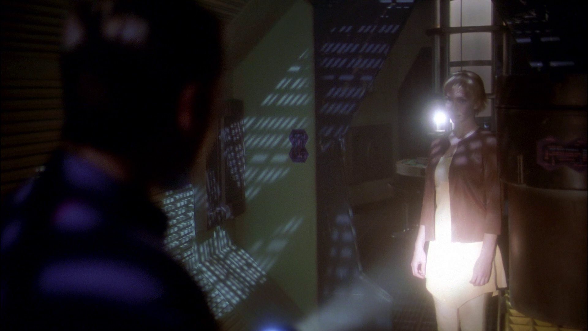 extant_StarTrek_ENT_1x20-Oasis_1107.jpg