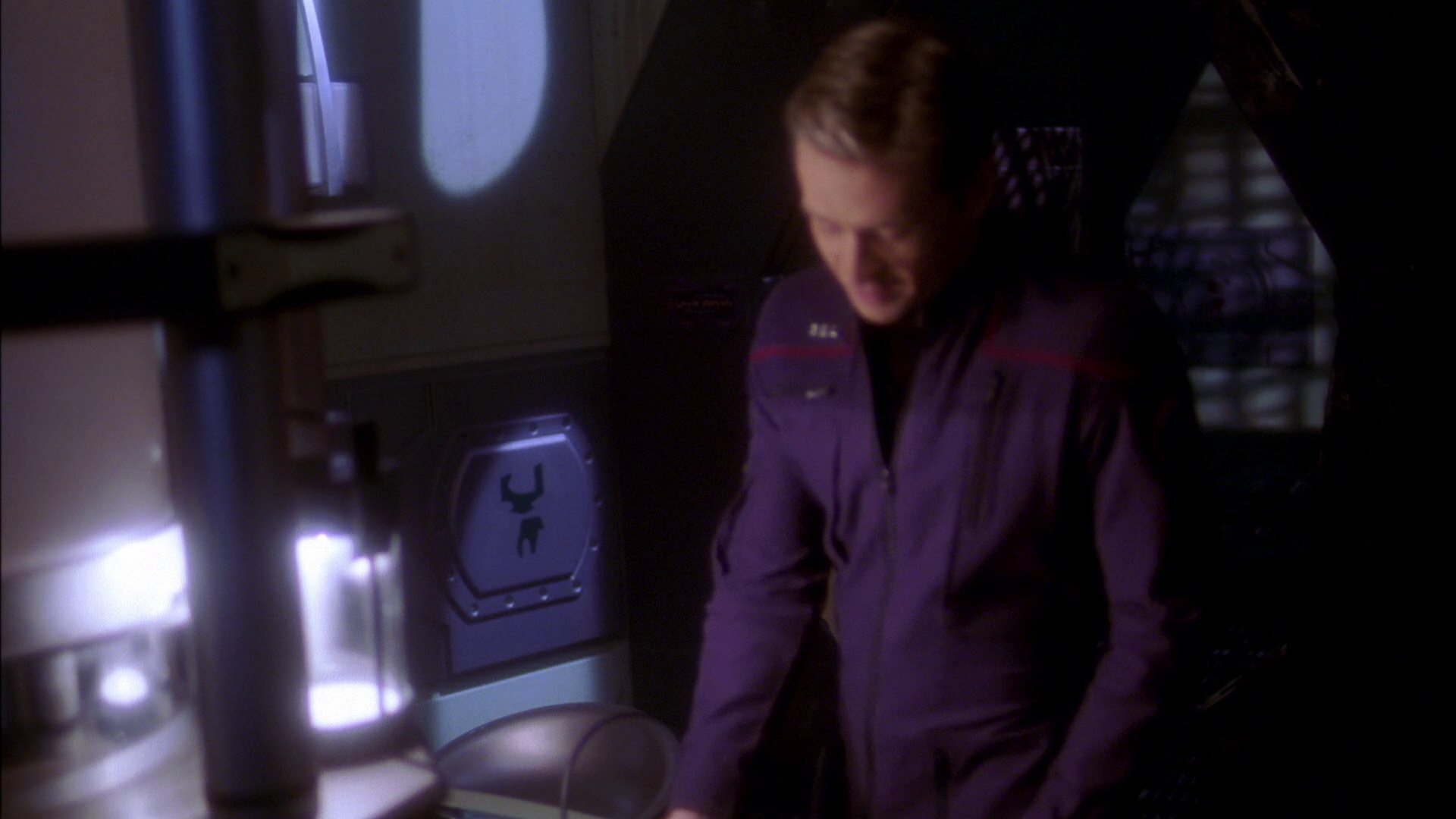 extant_StarTrek_ENT_1x20-Oasis_1138.jpg
