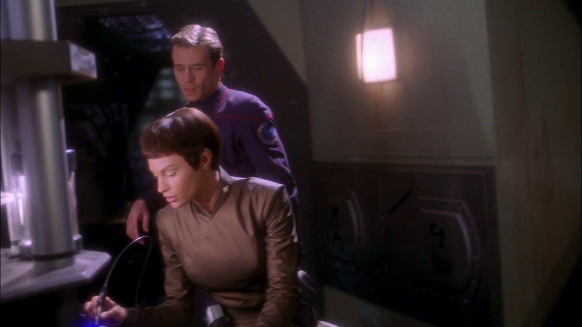 extant_StarTrek_ENT_1x20-Oasis_1241.jpg