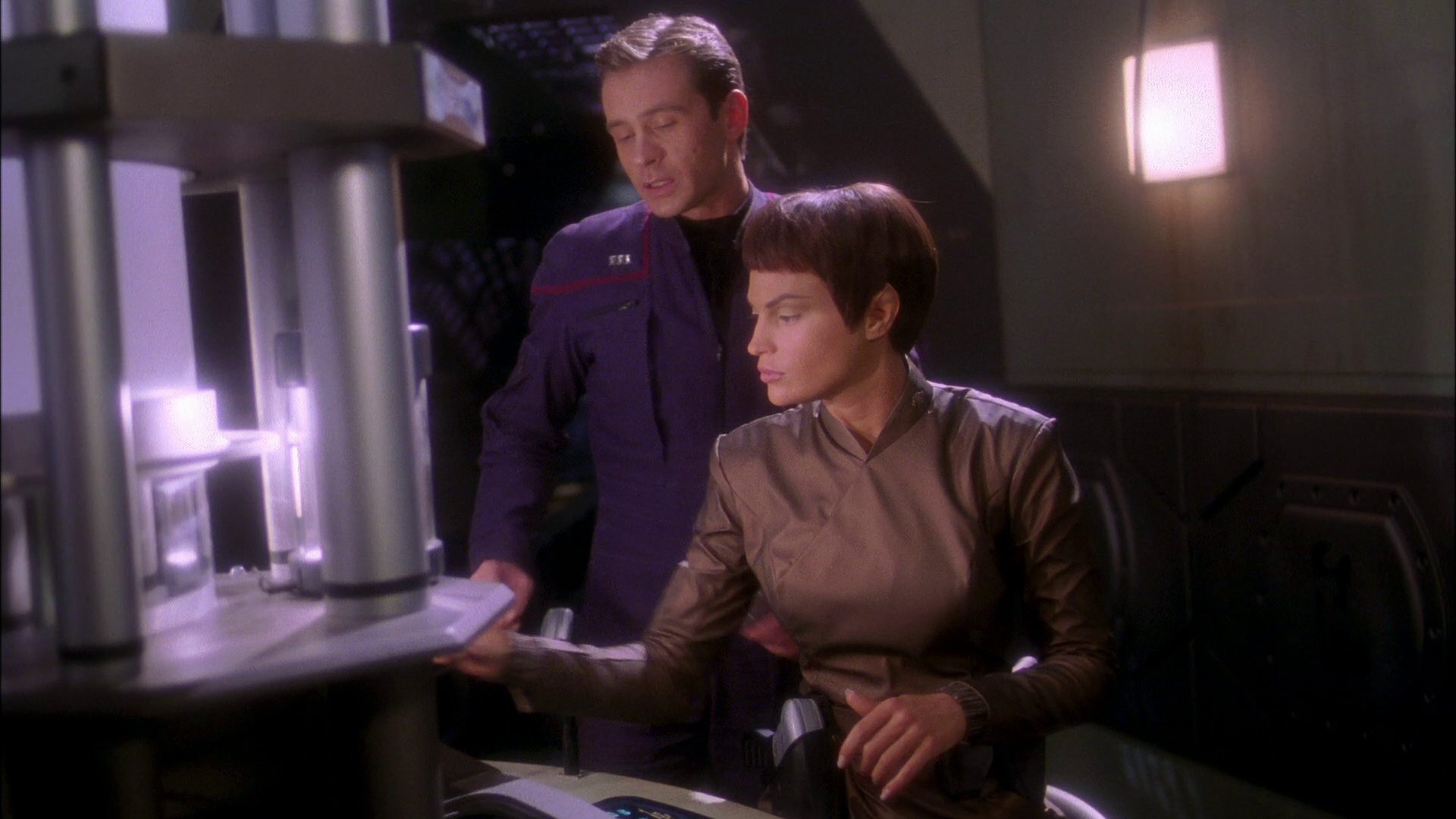 extant_StarTrek_ENT_1x20-Oasis_1260.jpg