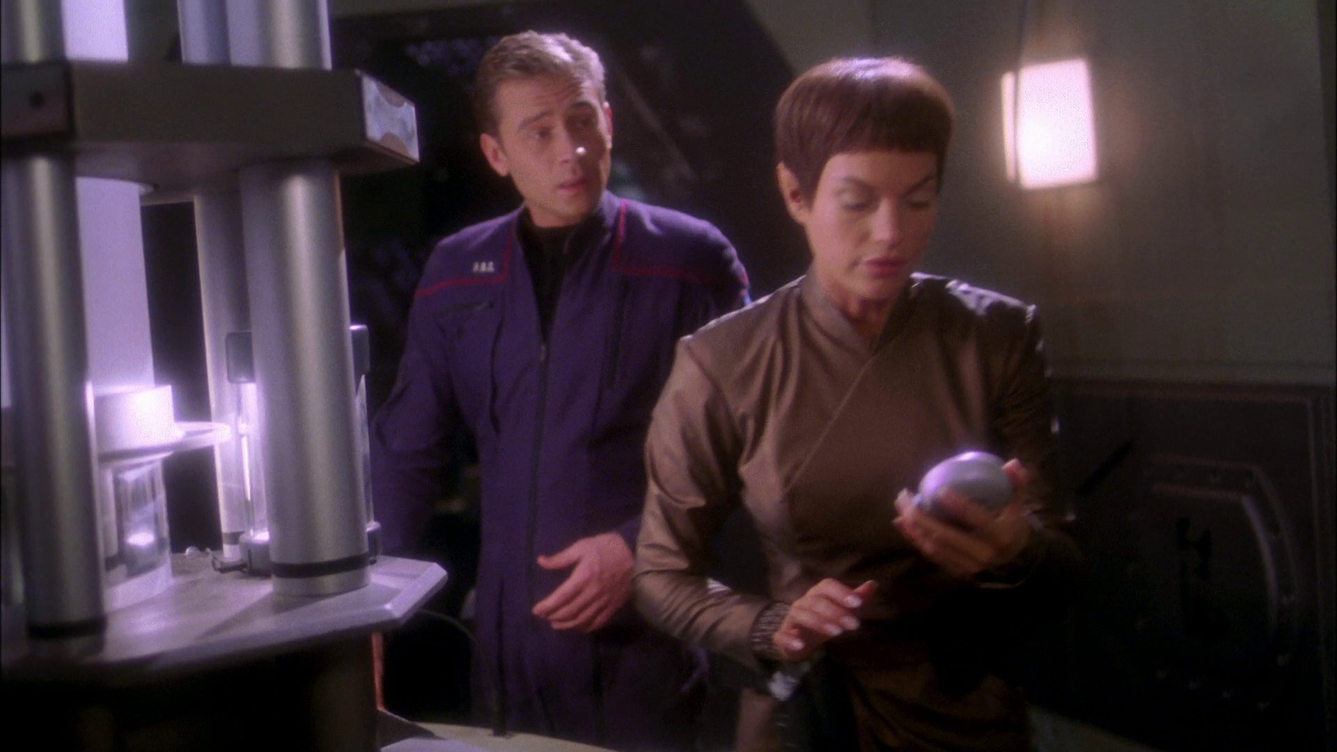extant_StarTrek_ENT_1x20-Oasis_1266.jpg