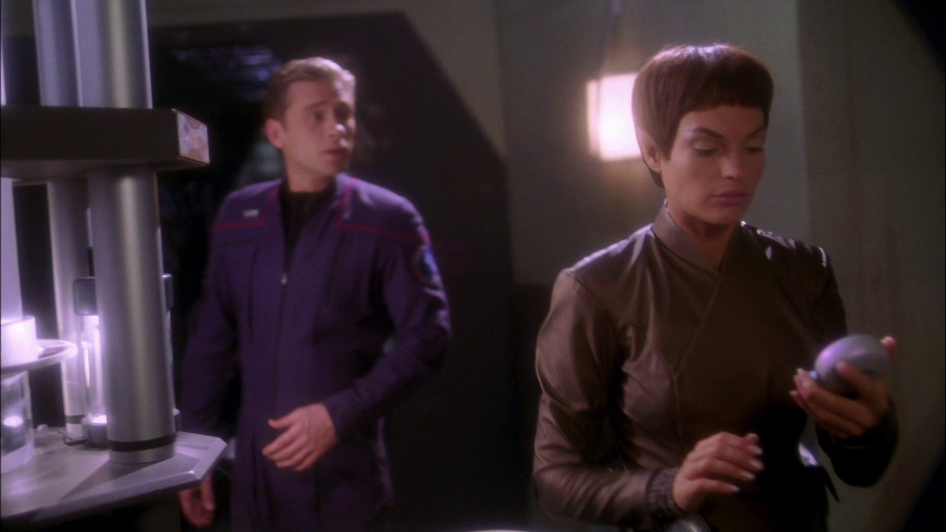 extant_StarTrek_ENT_1x20-Oasis_1267.jpg