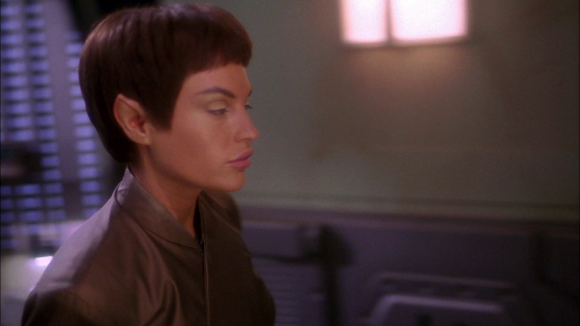 extant_StarTrek_ENT_1x20-Oasis_1338.jpg
