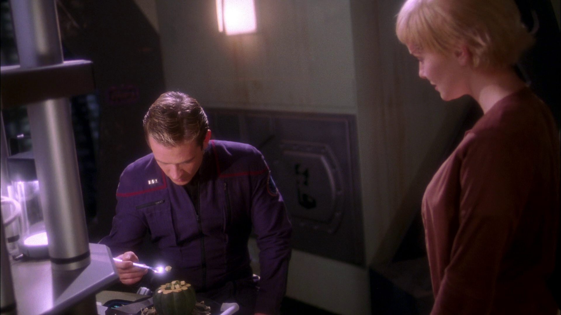 extant_StarTrek_ENT_1x20-Oasis_1365.jpg