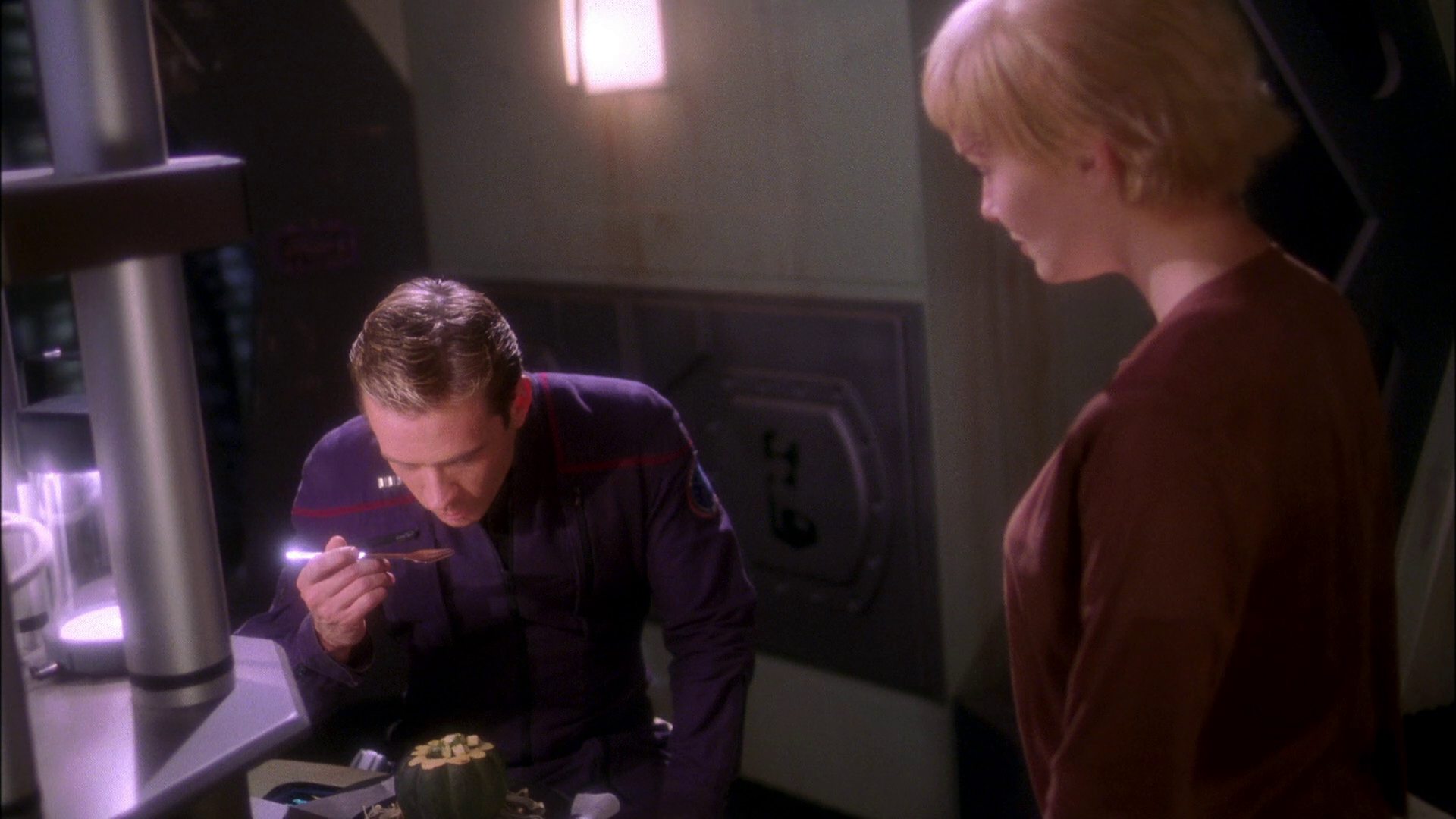 extant_StarTrek_ENT_1x20-Oasis_1370.jpg