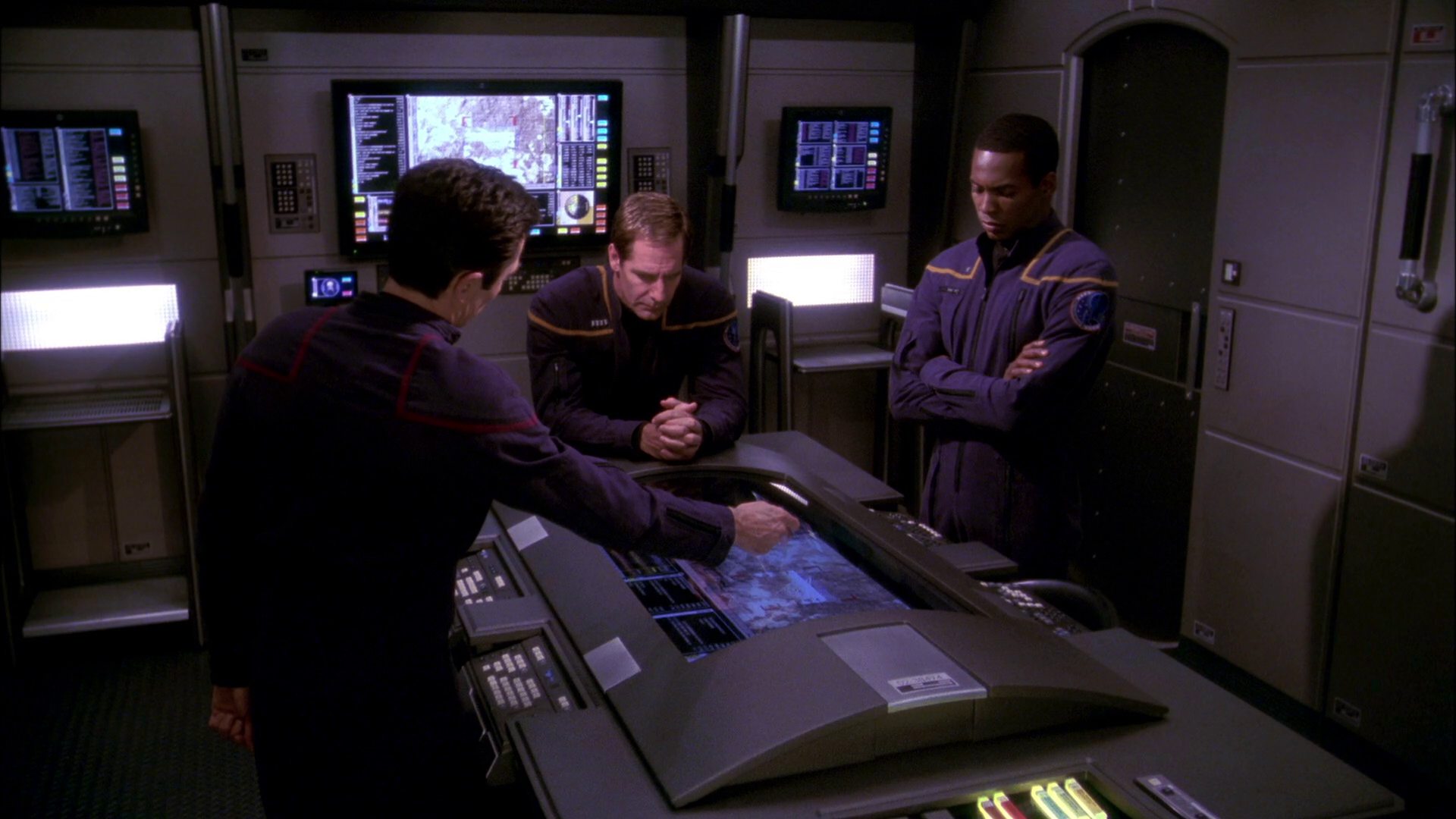 extant_StarTrek_ENT_1x20-Oasis_1608.jpg