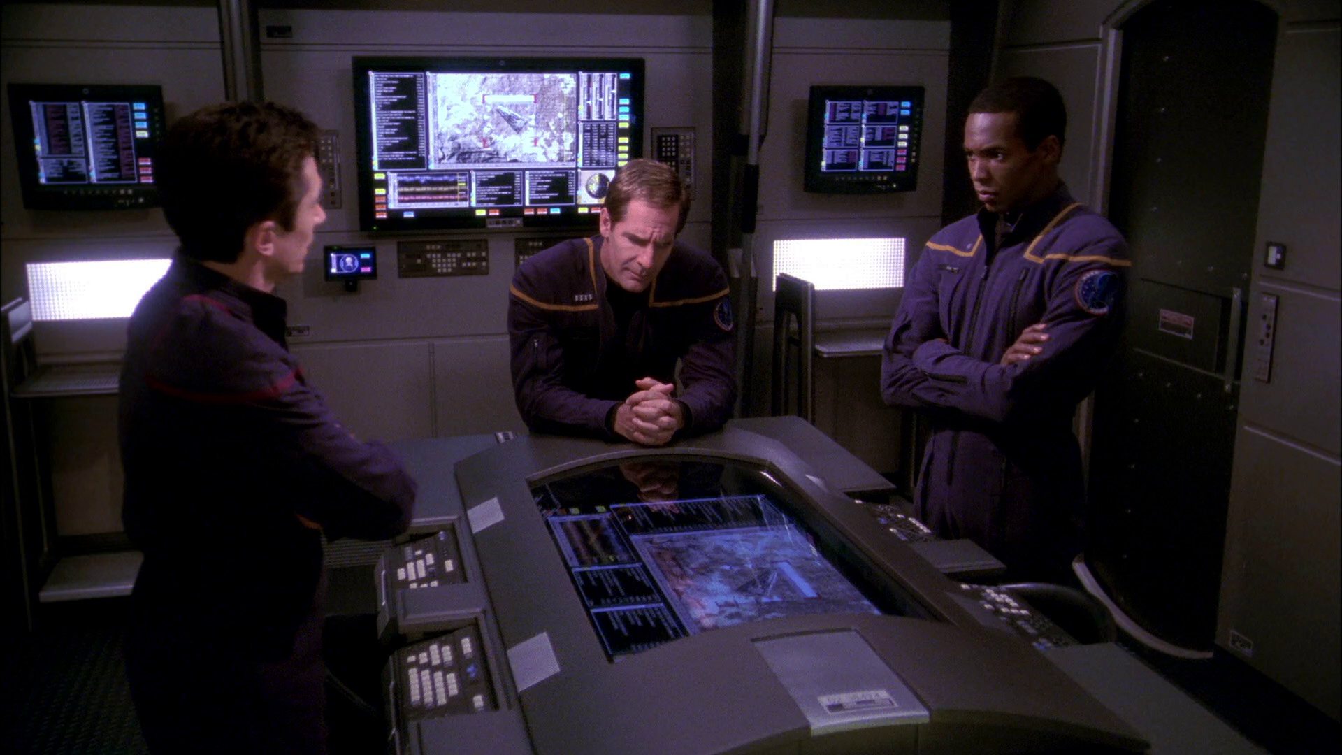 extant_StarTrek_ENT_1x20-Oasis_1618.jpg