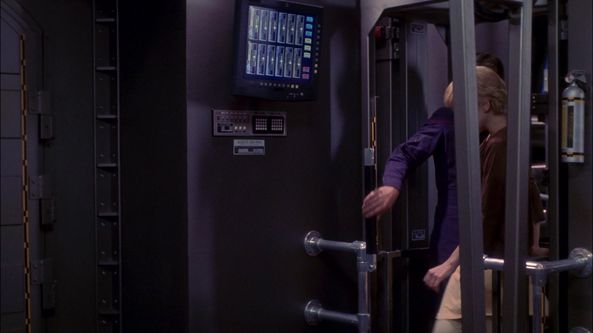 extant_StarTrek_ENT_1x20-Oasis_1758.jpg