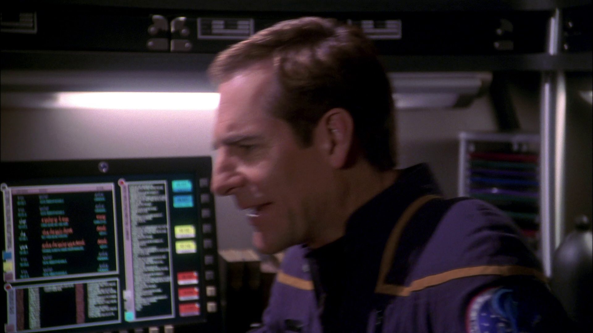 extant_StarTrek_ENT_1x20-Oasis_1885.jpg