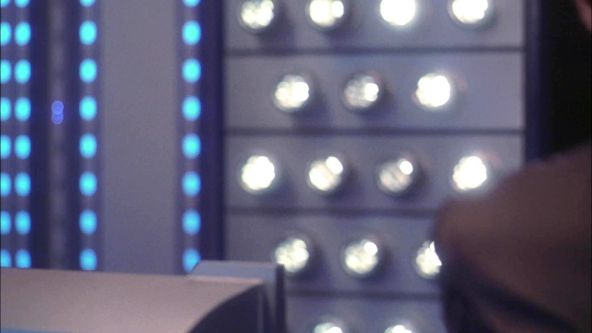 extant_StarTrek_ENT_1x20-Oasis_2075.jpg