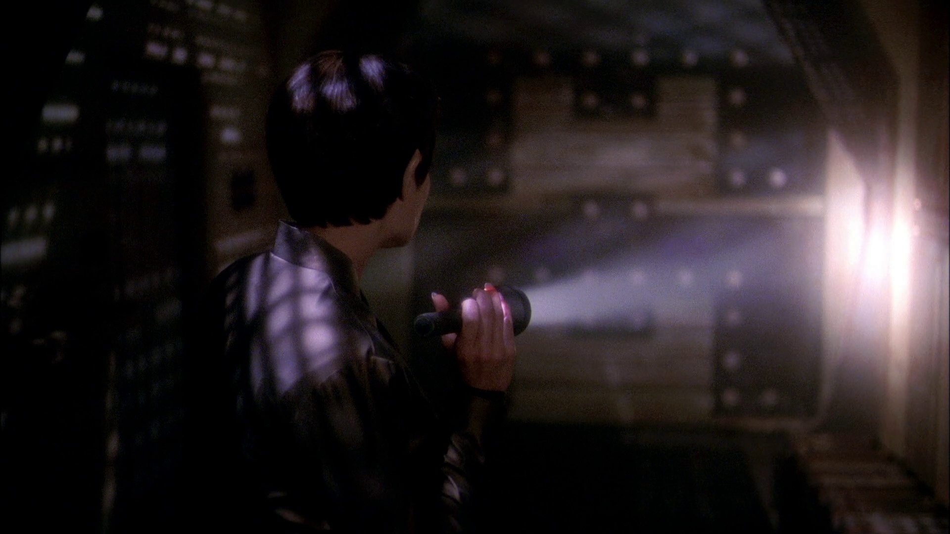 extant_StarTrek_ENT_1x20-Oasis_2271.jpg