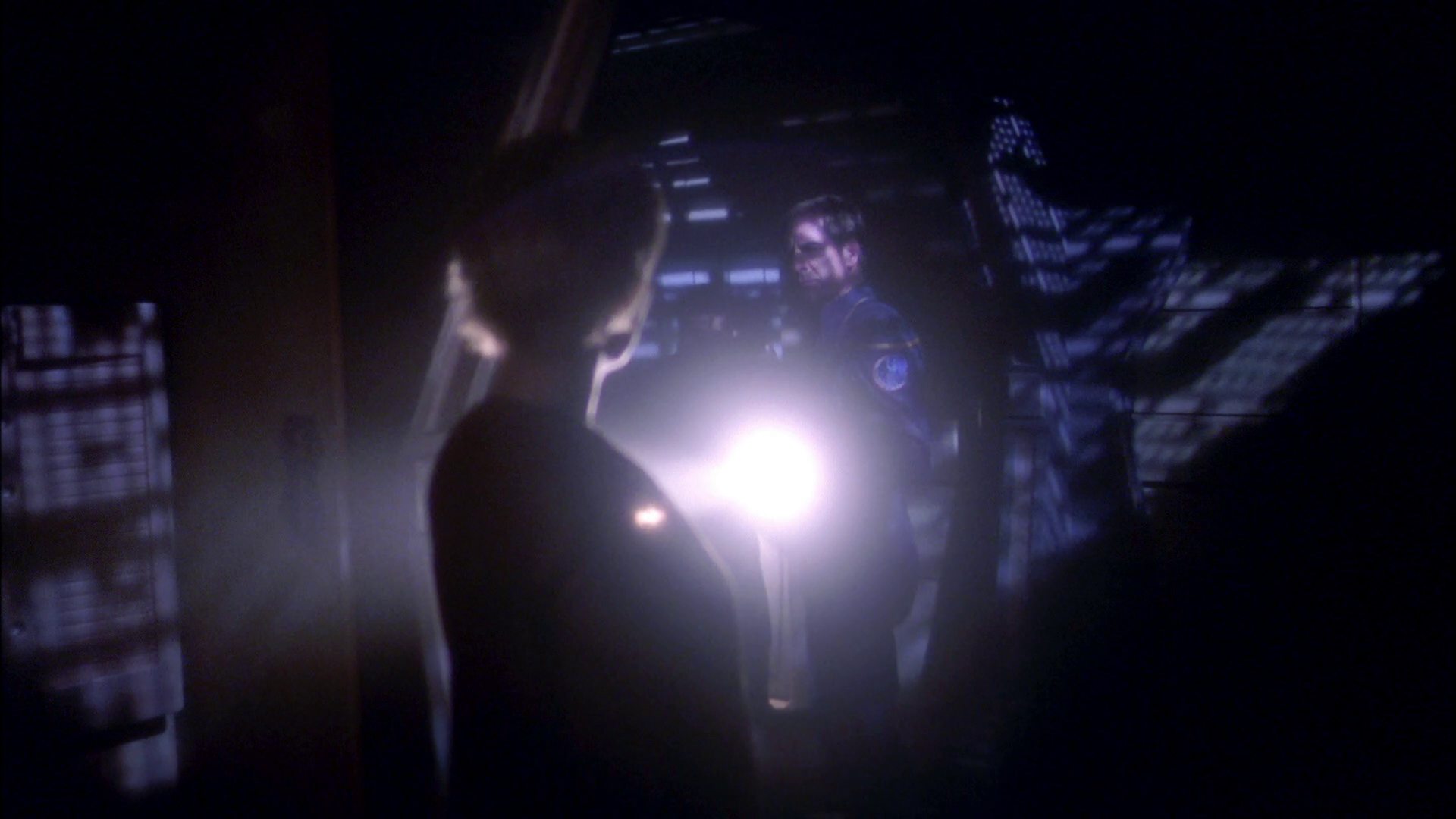 extant_StarTrek_ENT_1x20-Oasis_2469.jpg