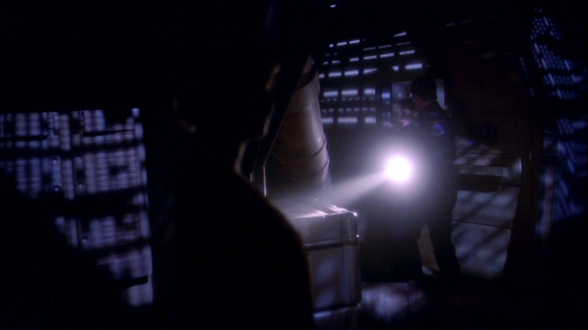 extant_StarTrek_ENT_1x20-Oasis_2476.jpg