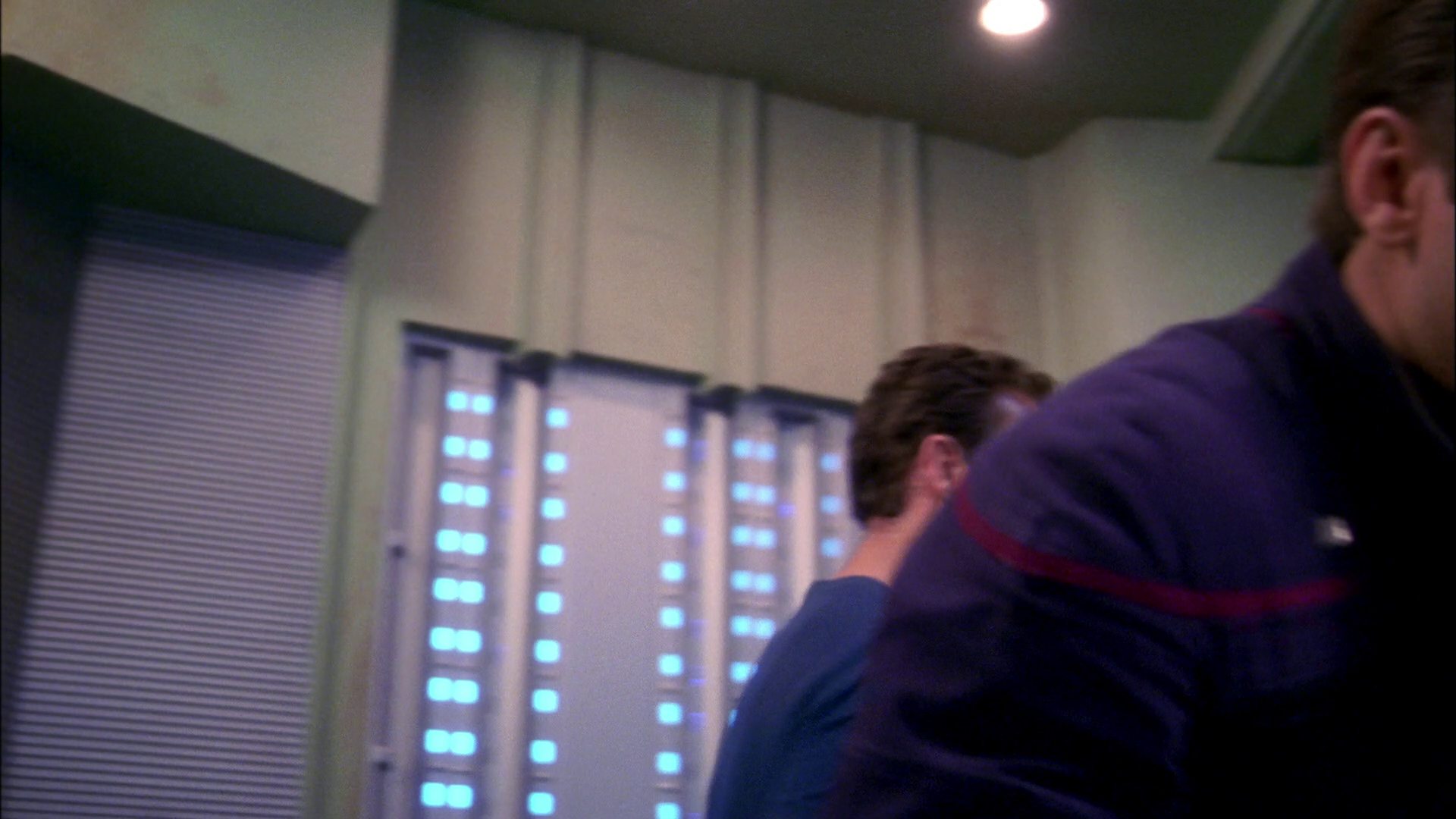 extant_StarTrek_ENT_1x20-Oasis_2671.jpg