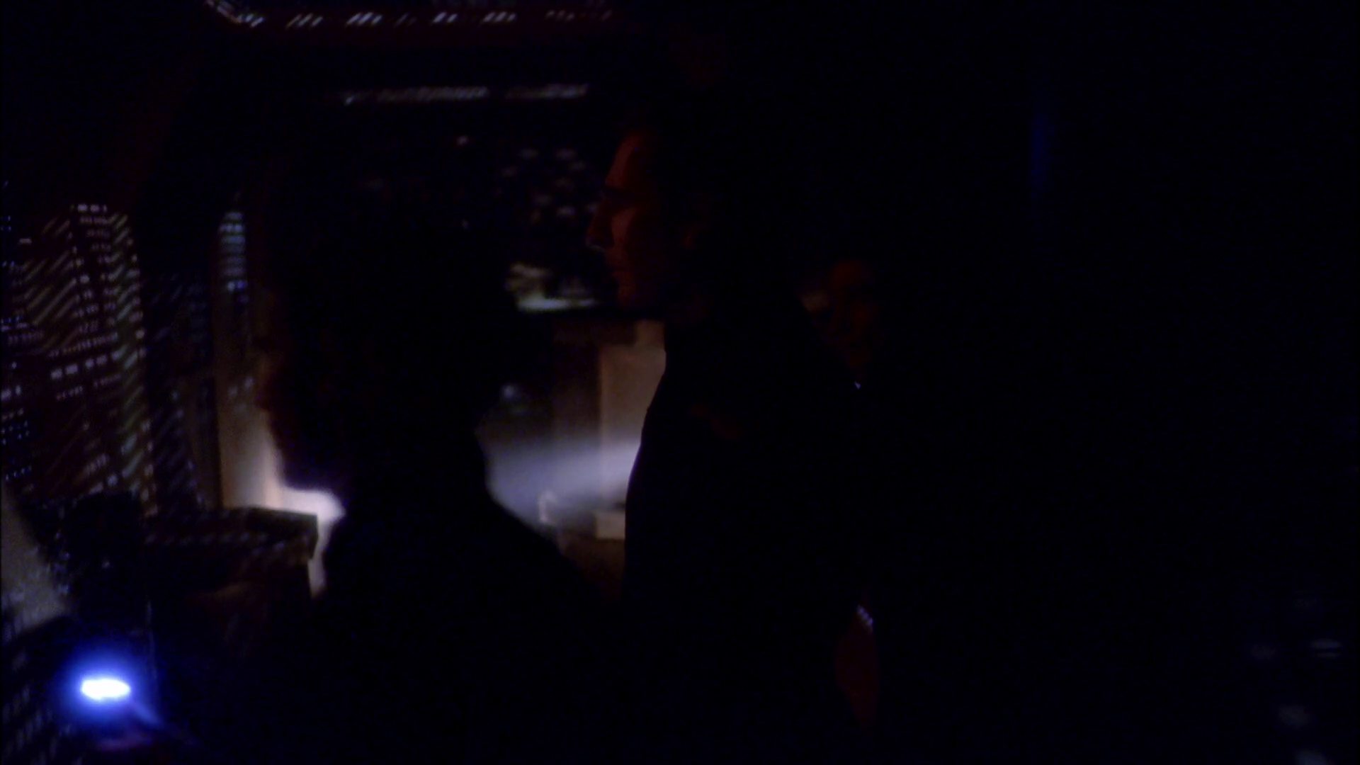 extant_StarTrek_ENT_1x20-Oasis_2767.jpg