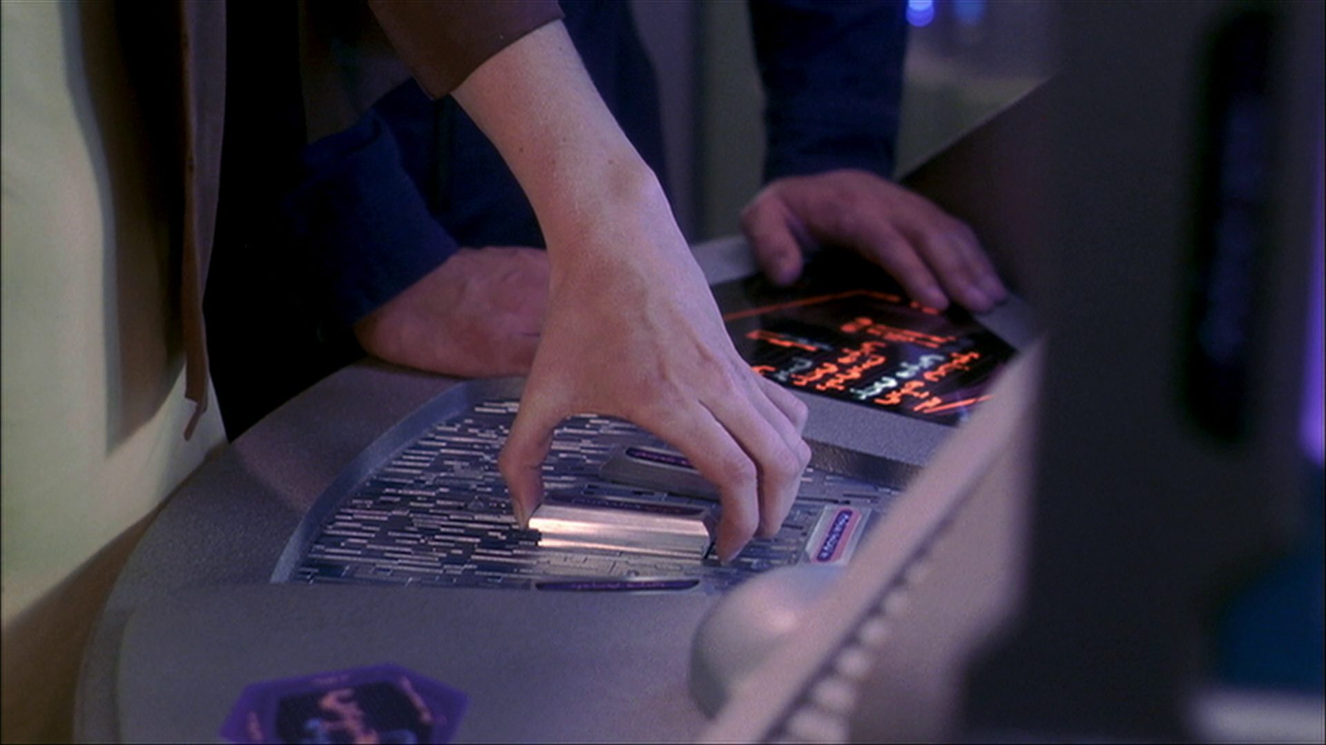 extant_StarTrek_ENT_1x20-Oasis_2910.jpg