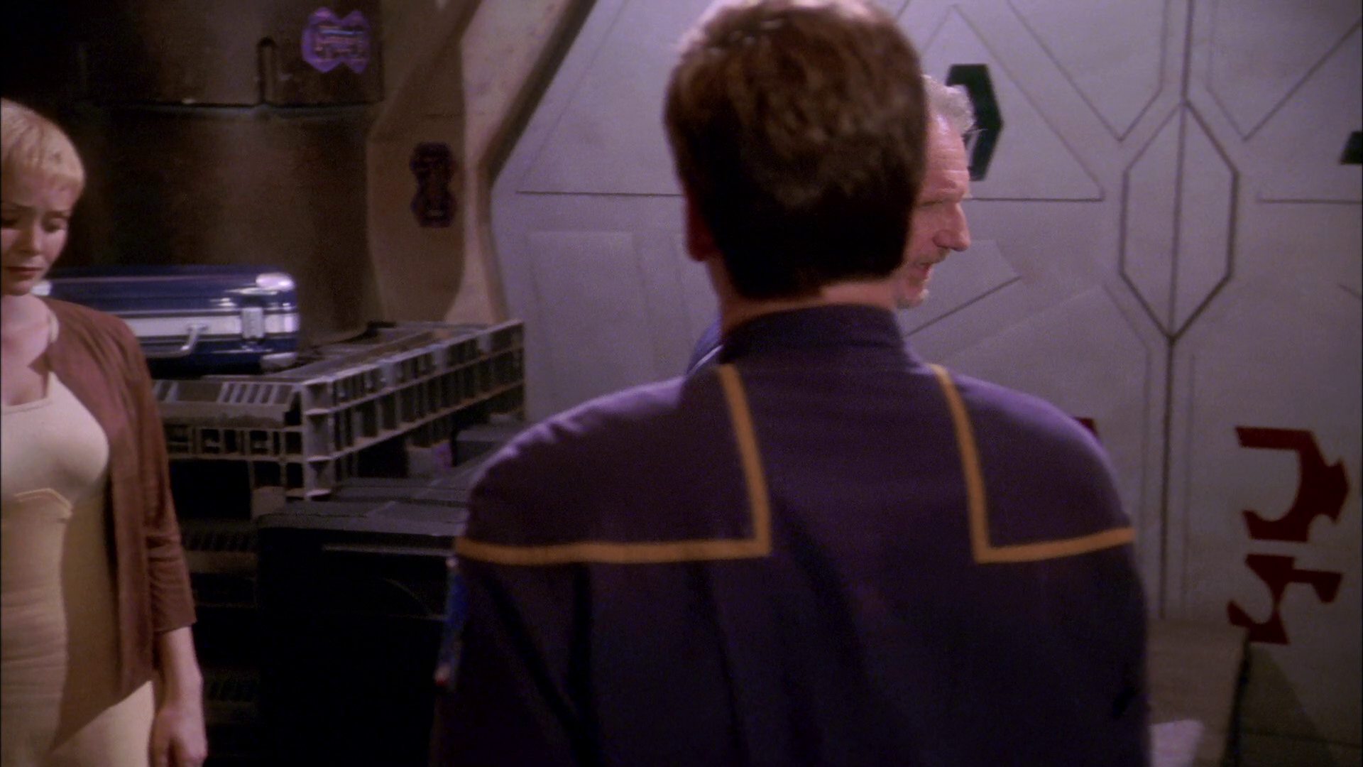 extant_StarTrek_ENT_1x20-Oasis_3064.jpg