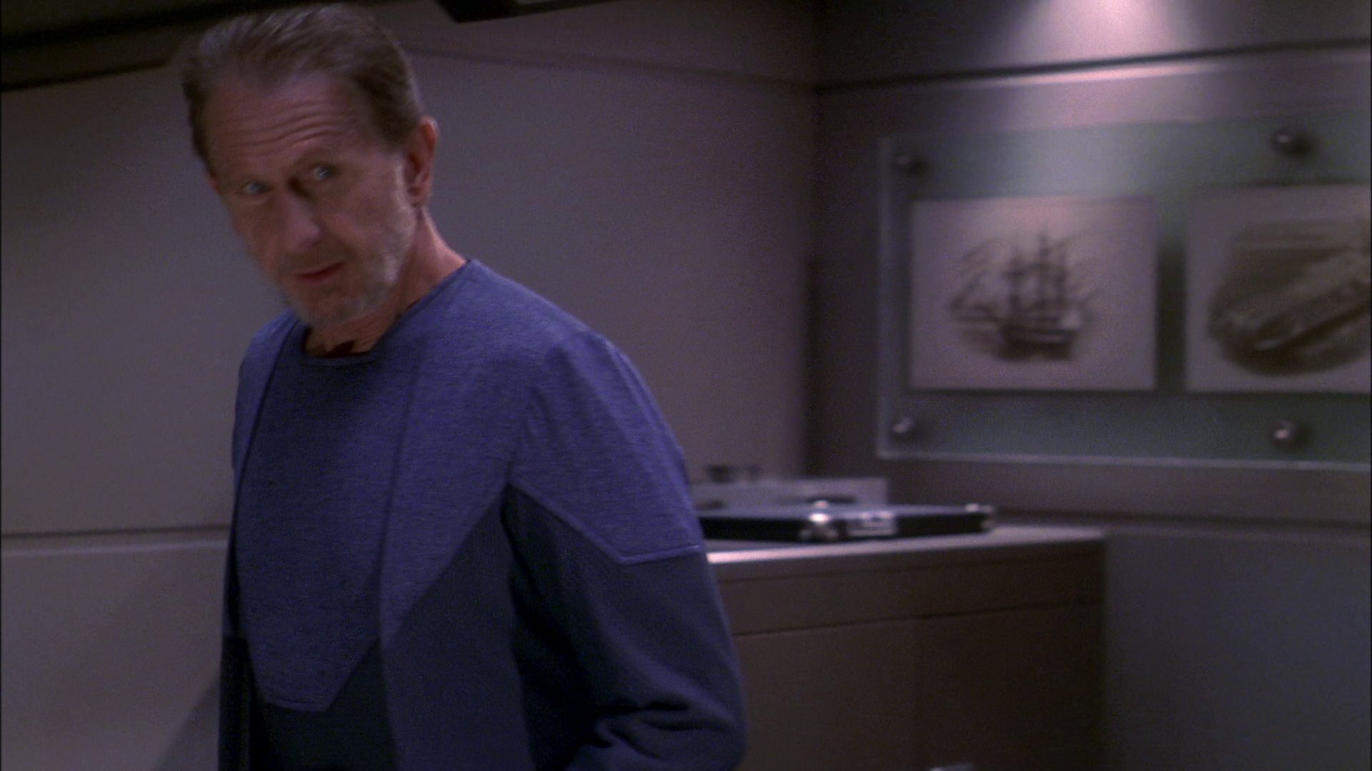 extant_StarTrek_ENT_1x20-Oasis_3376.jpg