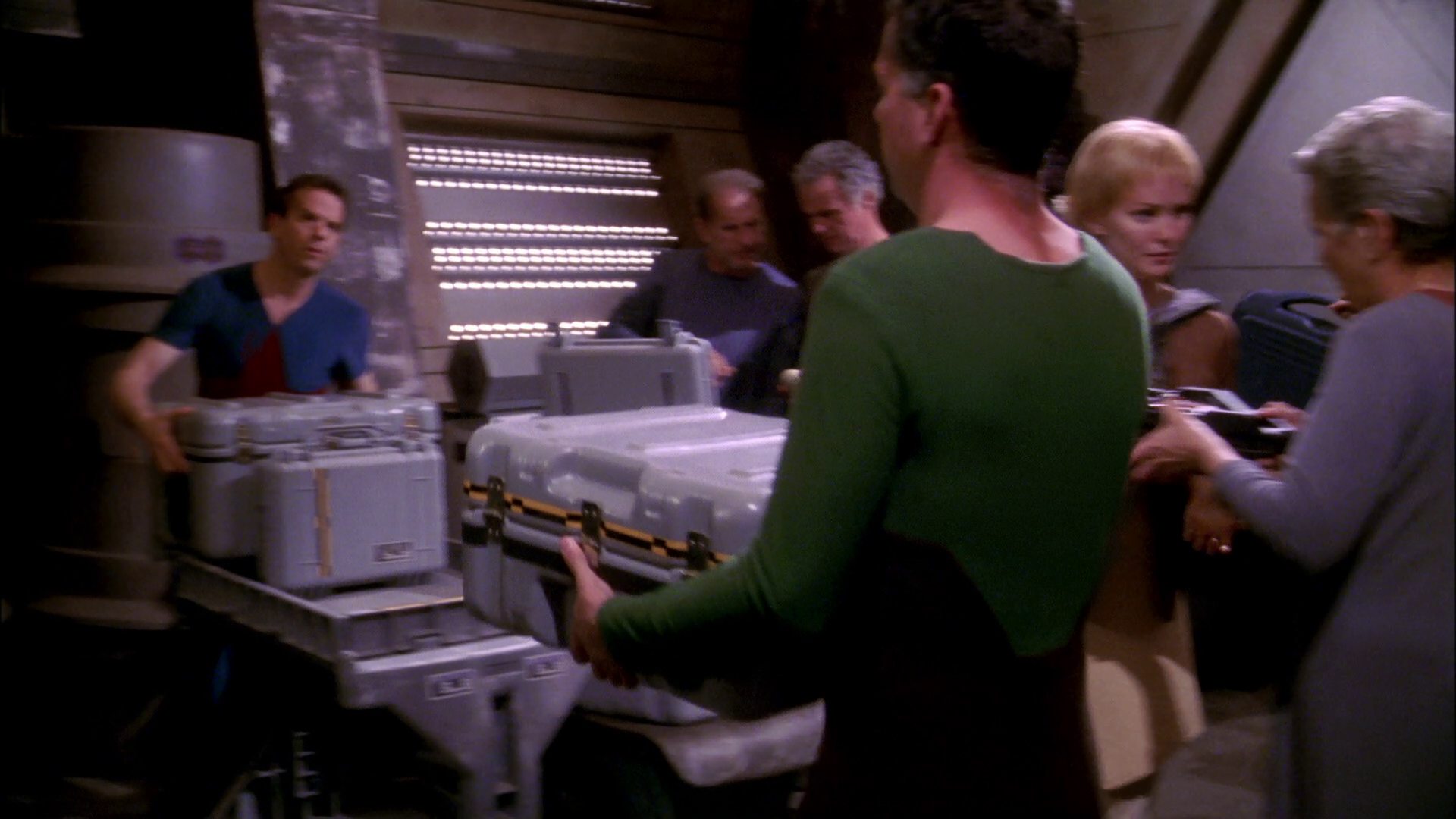 extant_StarTrek_ENT_1x20-Oasis_3574.jpg
