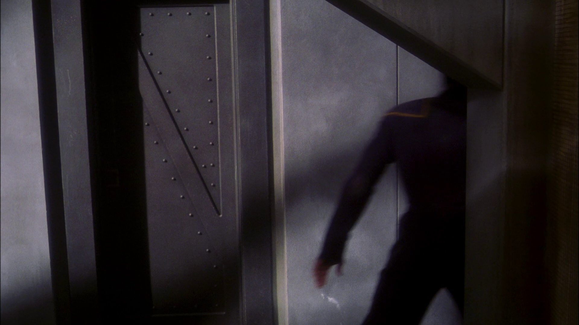 extant_StarTrek_ENT_1x21-Detained_0232.jpg
