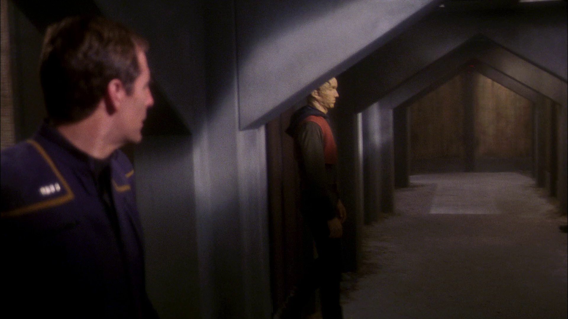 extant_StarTrek_ENT_1x21-Detained_0382.jpg