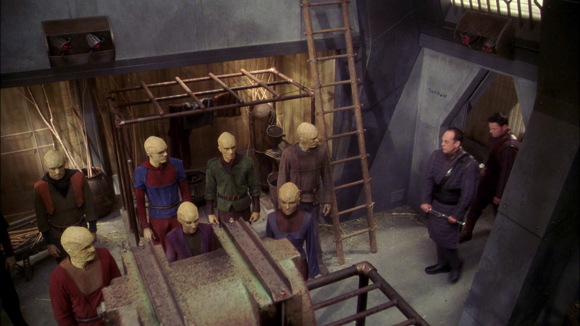 extant_StarTrek_ENT_1x21-Detained_0392.jpg