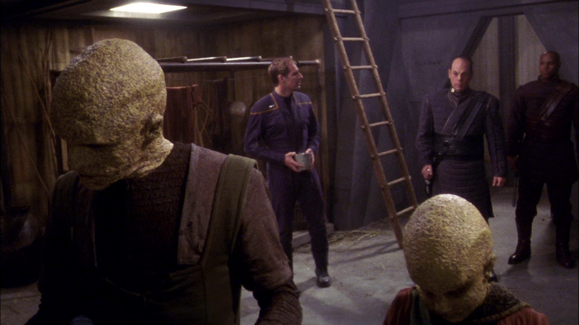 extant_StarTrek_ENT_1x21-Detained_0908.jpg