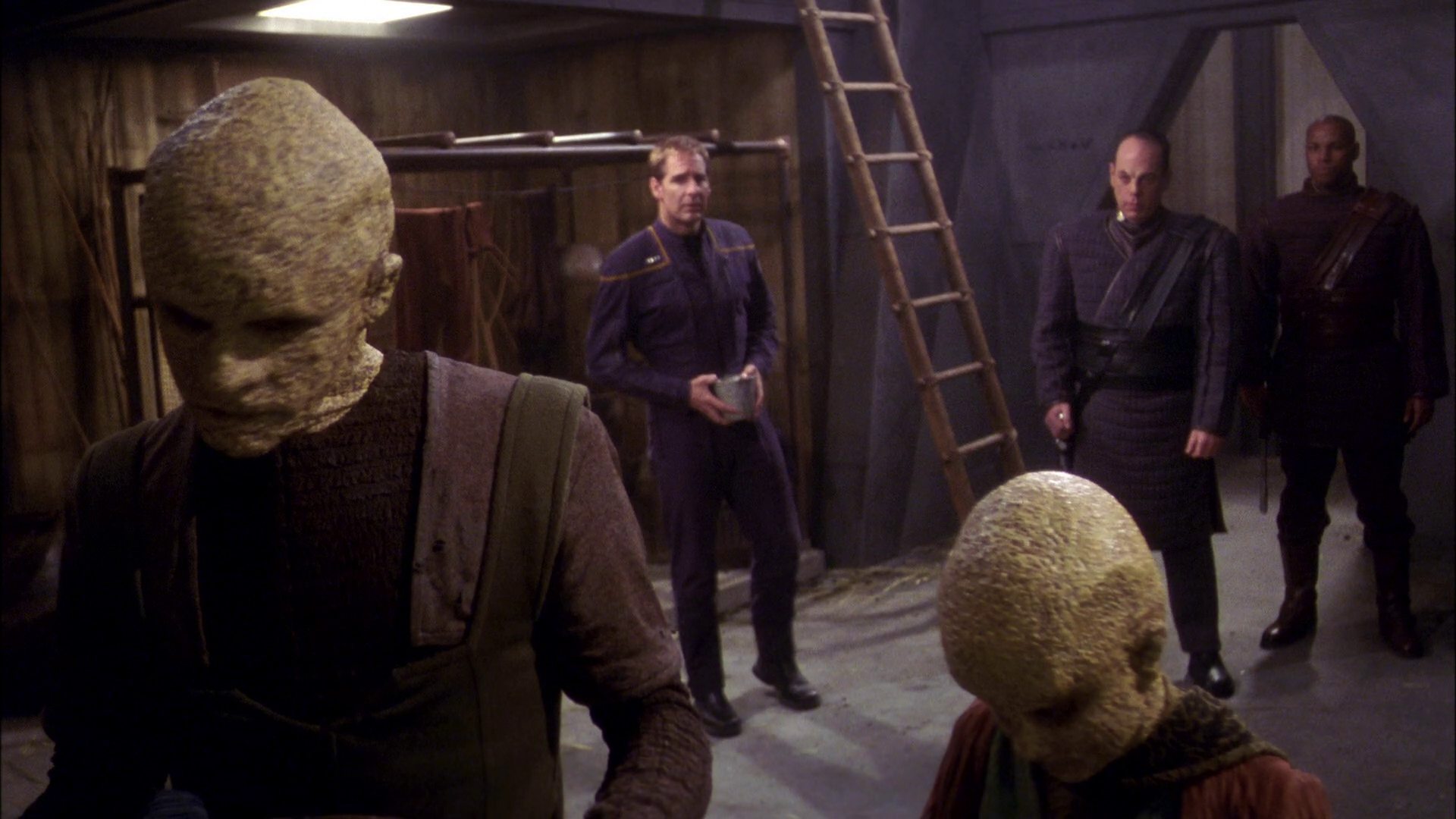extant_StarTrek_ENT_1x21-Detained_0909.jpg