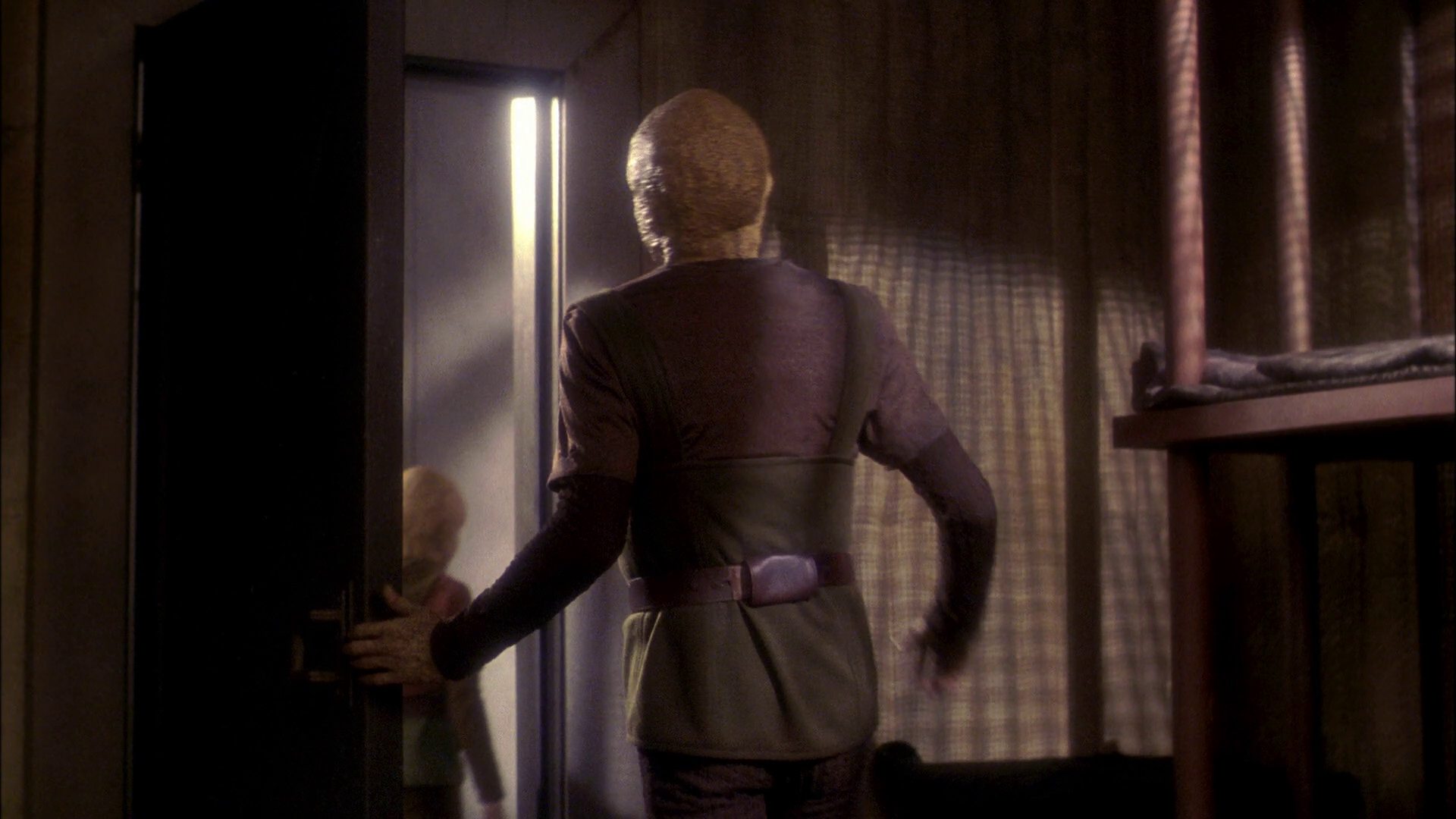 extant_StarTrek_ENT_1x21-Detained_1273.jpg