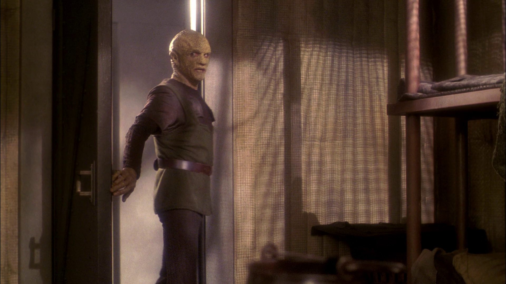 extant_StarTrek_ENT_1x21-Detained_1302.jpg
